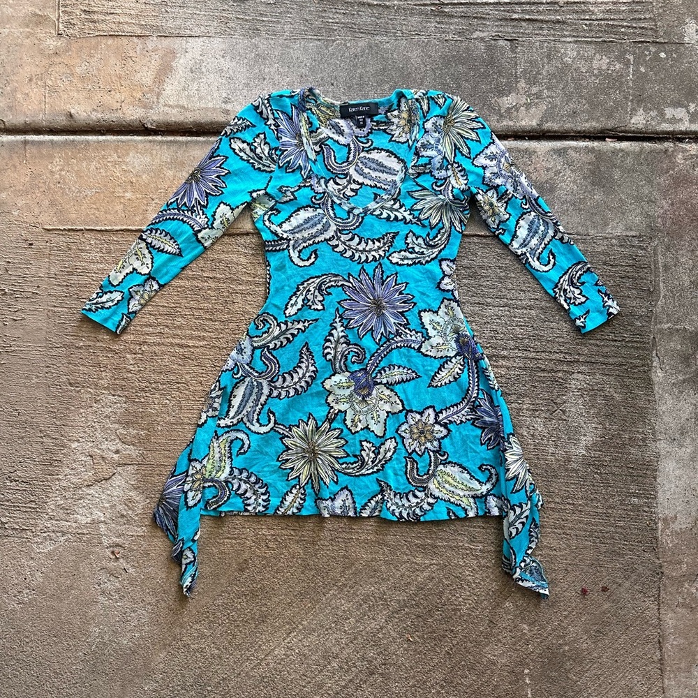 Karen Kane paisley 3/4 sleeves mesh blouse